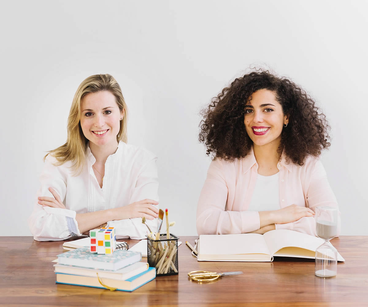 Teamfoto oder Lernumgebung – Travexonilrw Online Marketing Kurse